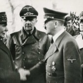 img3_Hitler_Petain