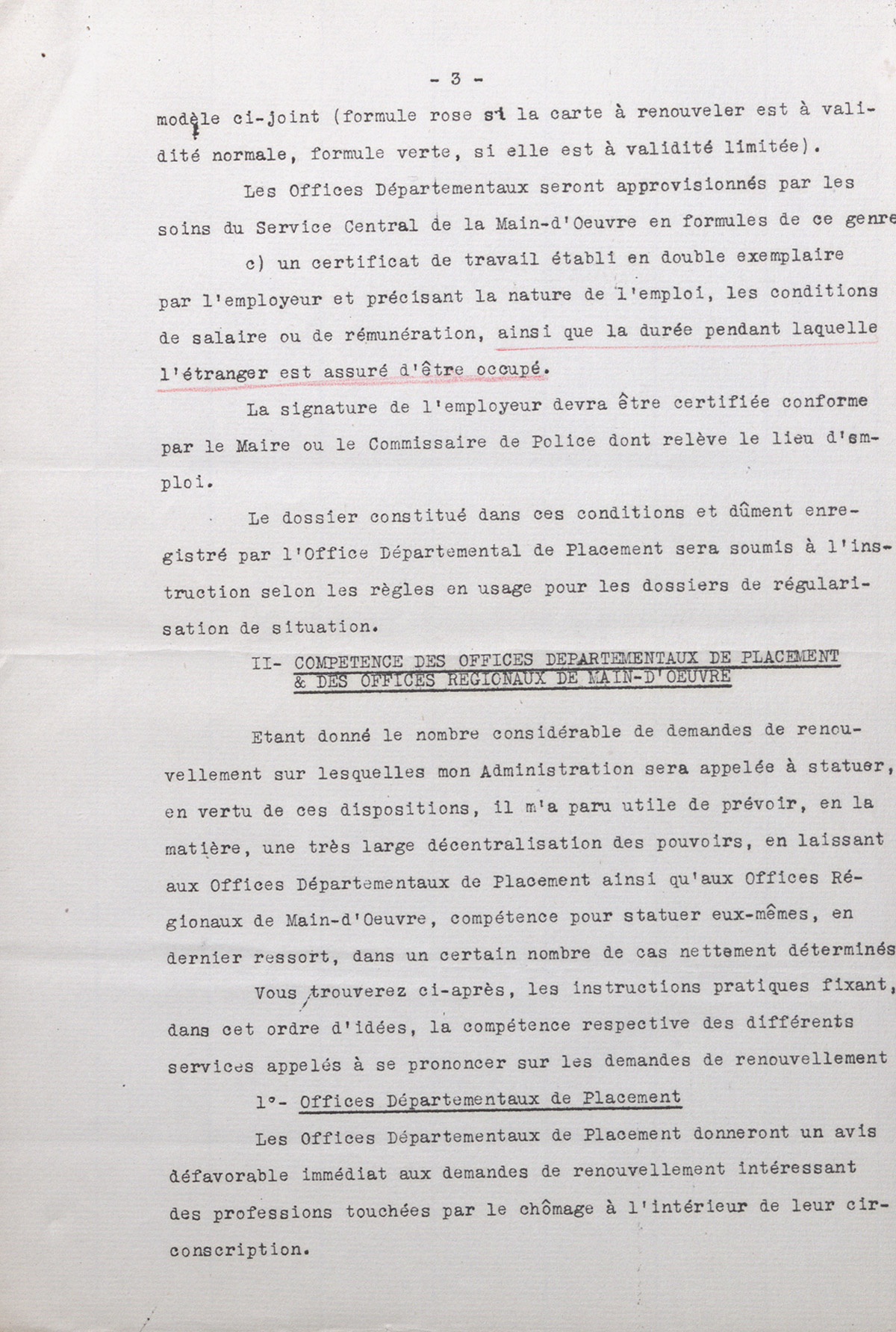 Fiche de renseignements émanant du Ministère du travail accompagnée d'une lettre confidentielle du Ministre du travail sur le renouvellement des cartes d'identité des travailleurs étrangers, 12 février 1935