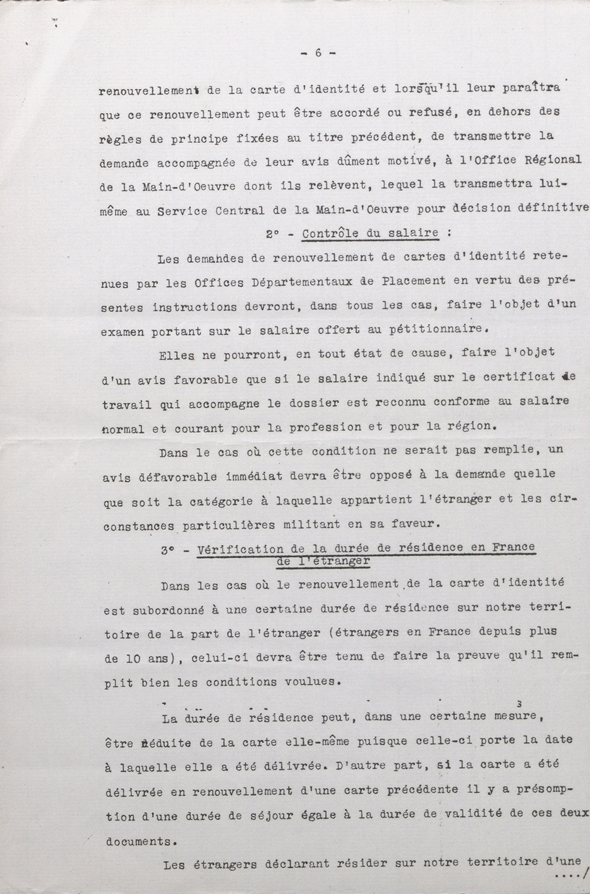 Fiche de renseignements émanant du Ministère du travail accompagnée d'une lettre confidentielle du Ministre du travail sur le renouvellement des cartes d'identité des travailleurs étrangers, 12 février 1935